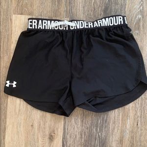 Girls Under Armour  athletic shorts.